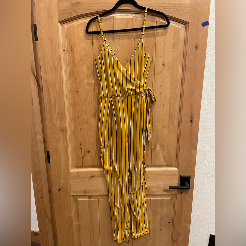 No boundaries jump suit/ romper